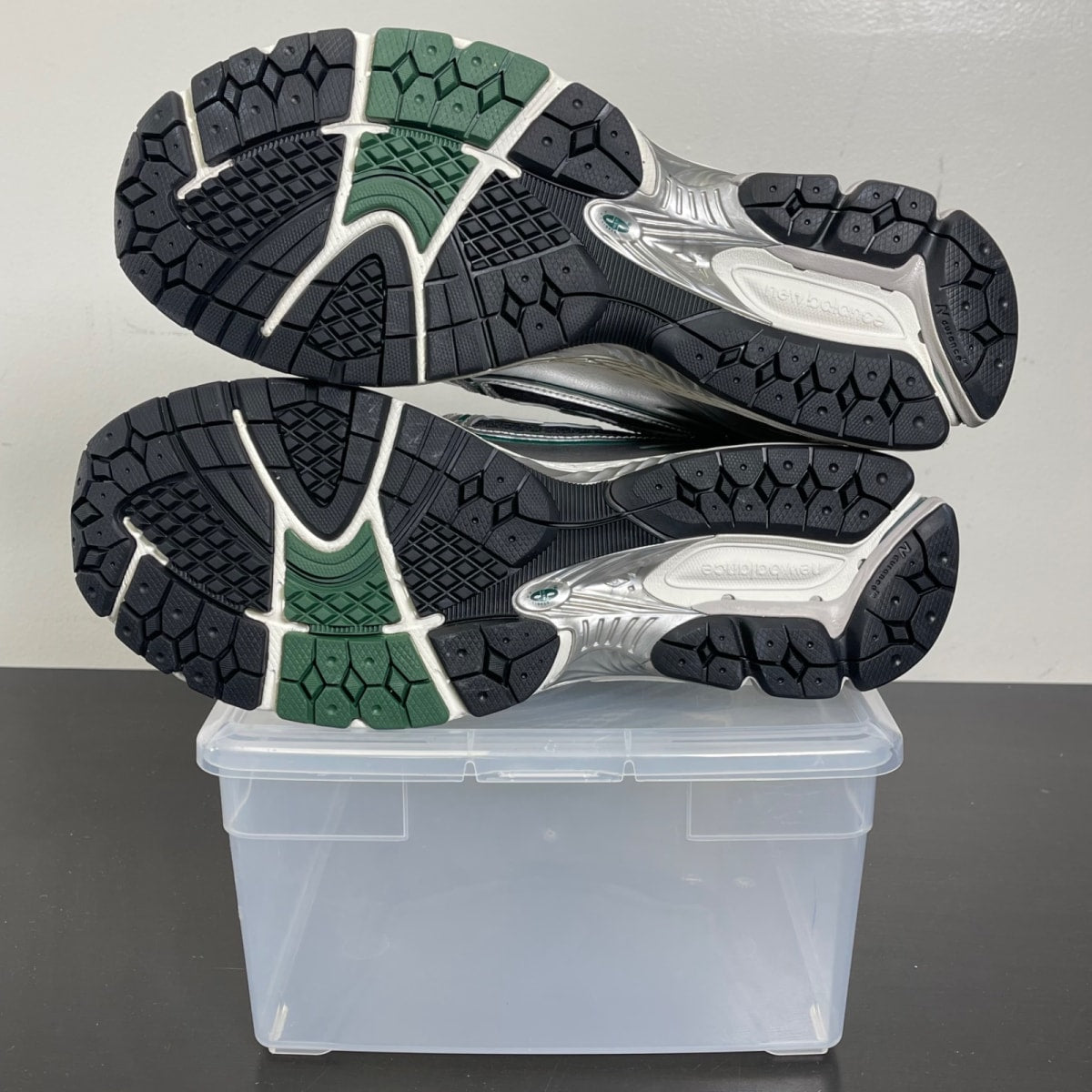 New Balance 1906R Silver Metallic Nightwatch Green 13 (Moderately Worn Pre-Owned)New BalanceSilver Metallic/Nightwatch Green/Sea Salt - Image 5