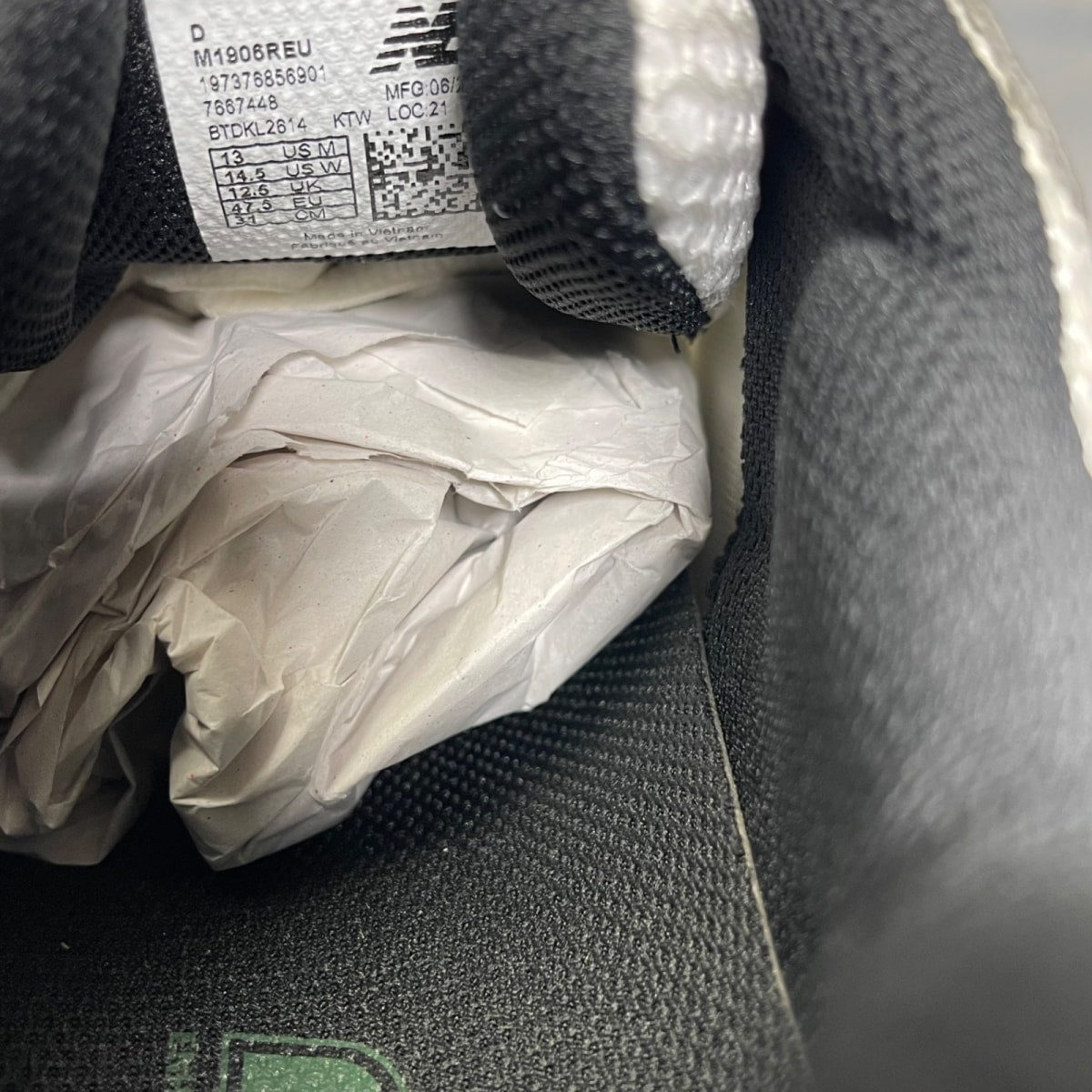 New Balance 1906R Silver Metallic Nightwatch Green 13 (Moderately Worn Pre-Owned)New BalanceSilver Metallic/Nightwatch Green/Sea Salt - Image 6