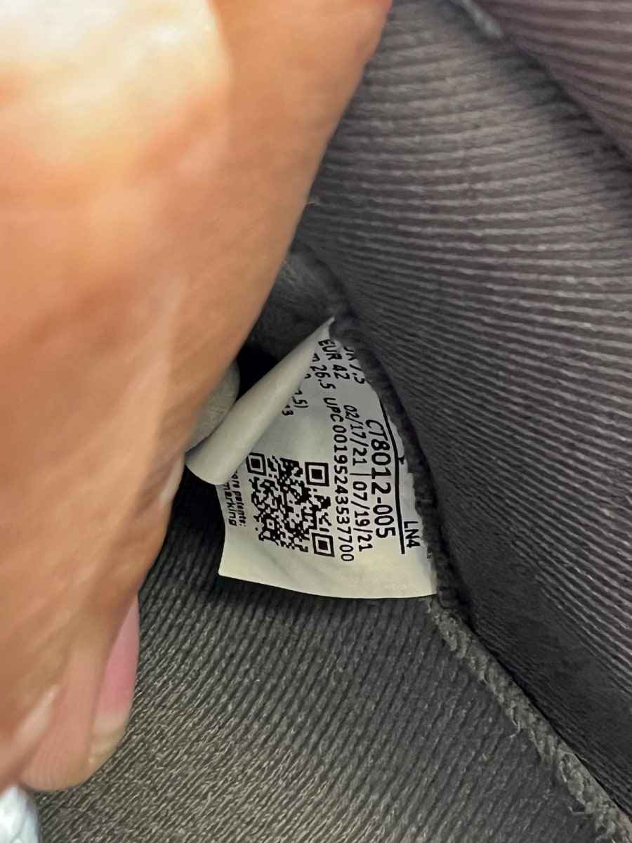 Jordan 11 Retro Cool Grey (2021) (Size 8.5) - Image 7