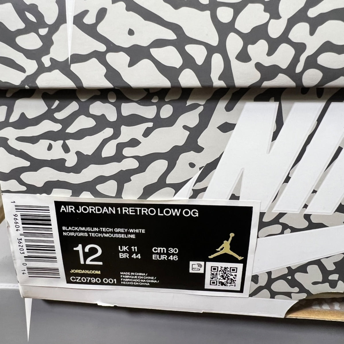 Jordan 1 Retro Low OG Black Cement 12 (Moderately Worn Pre-Owned)JordanBlack/Muslin/Tech Grey/White/Sail - Image 7