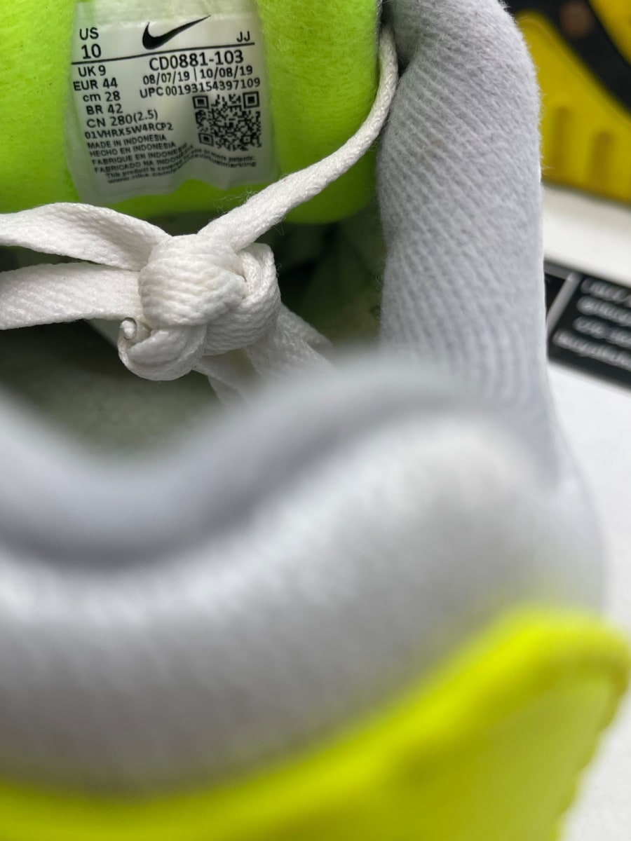 Nike Air Max 90 OG Volt (2020) 10 (Moderately Worn Pre-Owned) - Image 8