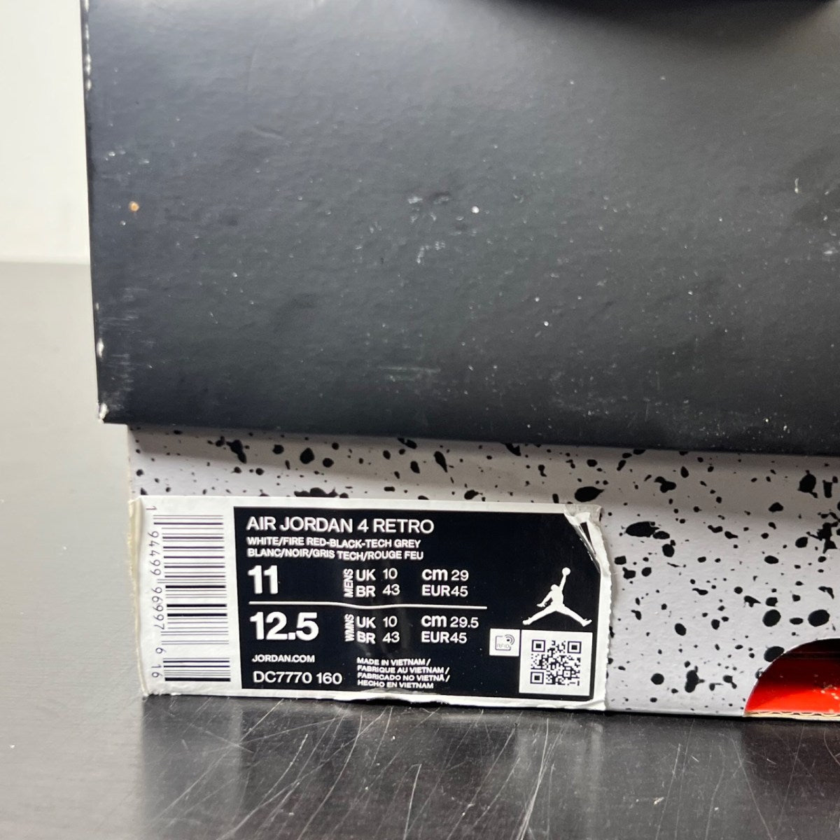 Jordan 4 Retro Fire Red (2020) 11 (Heavily Worn Pre-Owned)JordanWhite/Black-Tech Grey-Fire Red - Image 5