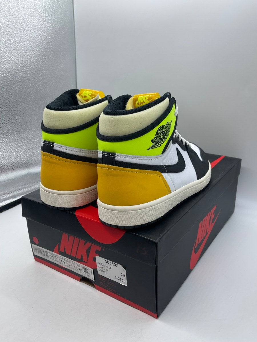 Jordan 1 Retro High White Black Volt University Gold 10 (Moderately Worn Pre-Owned)JordanWhite/Black-Volt-University Gold - Image 5