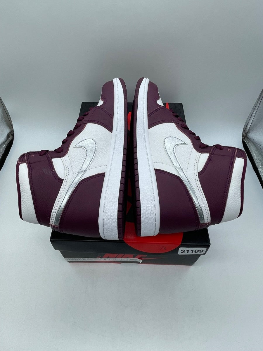 Jordan 1 Retro High OG Bordeaux 8 (Moderately Worn Pre-Owned) - Image 6