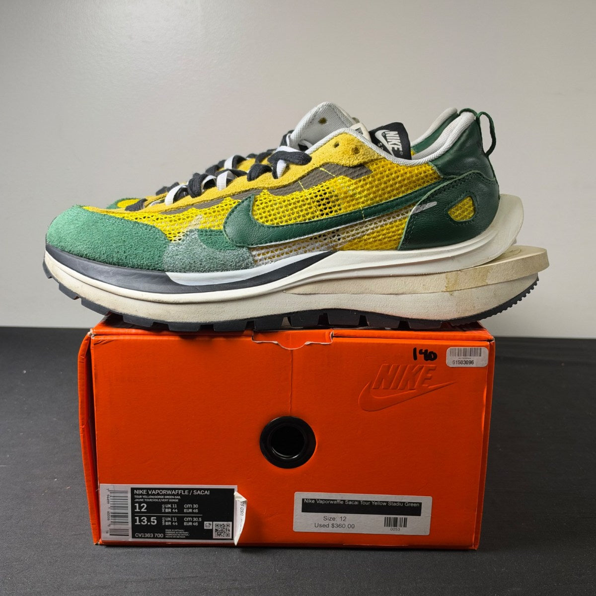 Nike Vaporwaffle sacai Tour Yellow Stadium Green (Size 12) - Image 3