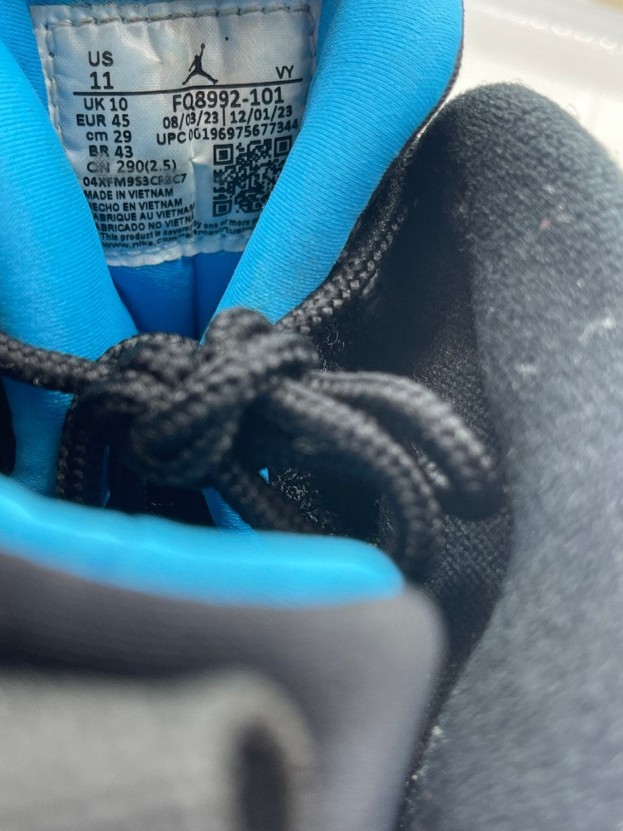 Jordan 9 Retro Powder Blue (2024) 11 (Moderately Worn Pre-Owned)JordanSummit White/Black/Dark Powder Blue - Image 8