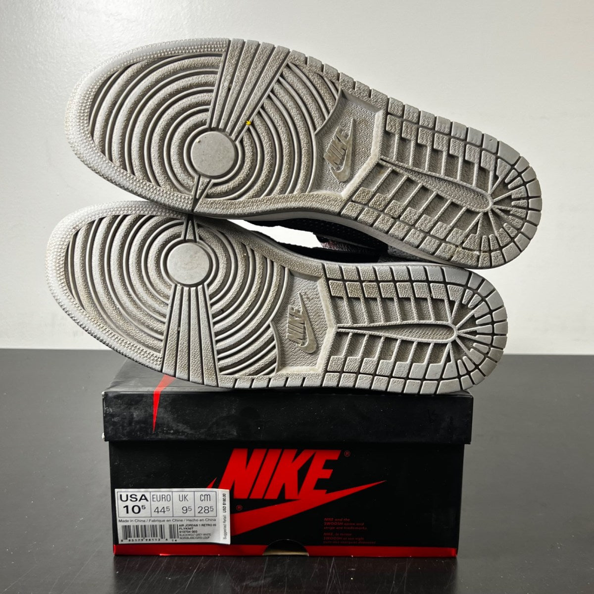 Jordan 1 Retro High Flyknit Shadow 10.5 (Lightly Worn Pre-Owned)JordanBlack/Wolf Grey-White - Image 5