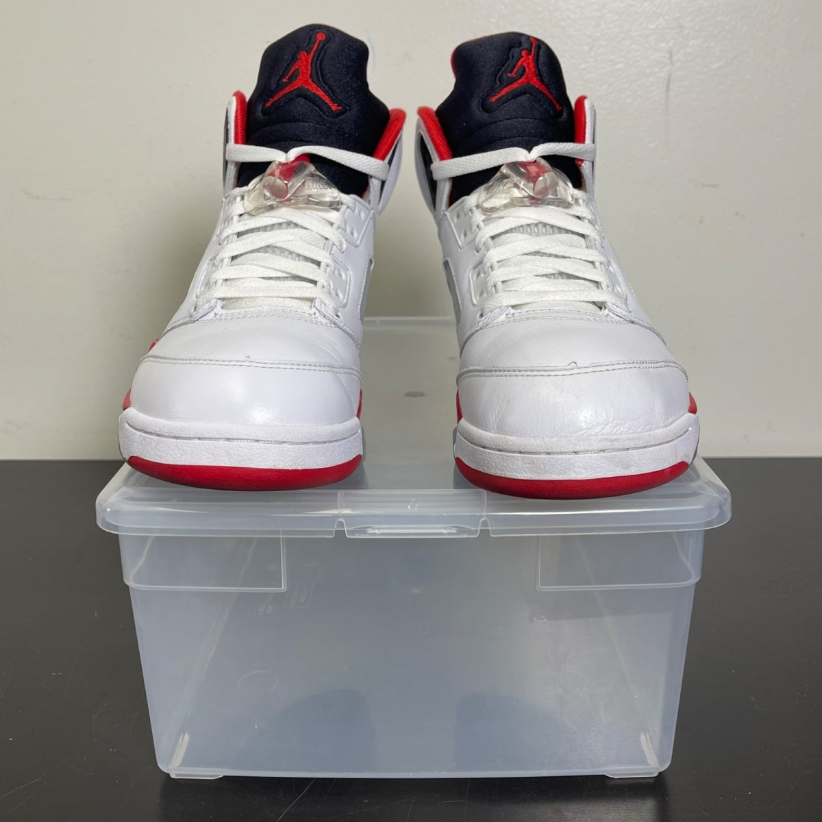 Jordan 5 Retro Fire Red Black Tongue (2025) 8 (Moderately Worn Pre-Owned)JordanWhite/Fire Red/Black - Image 2