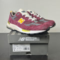 New Balance 992 Burgundy Gold 12 (Moderately Worn Pre-Owned)New BalanceBurgundy/Yellow/White - Image 1