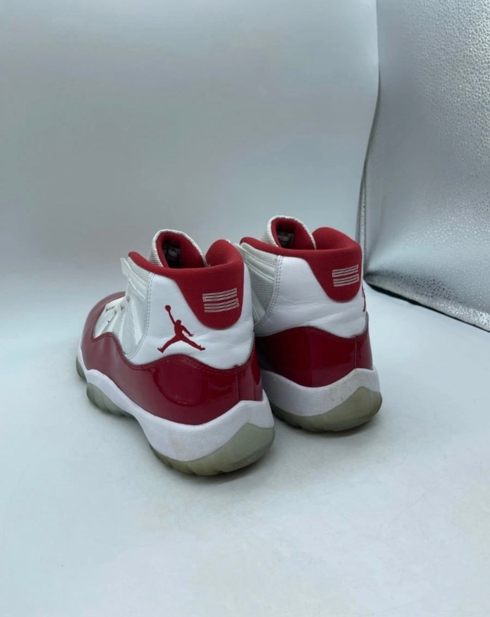 Jordan 11 Retro Cherry (2022) 9.5 (Moderately Worn Pre-Owned)JordanWhite/Varsity Red/Black - Image 4