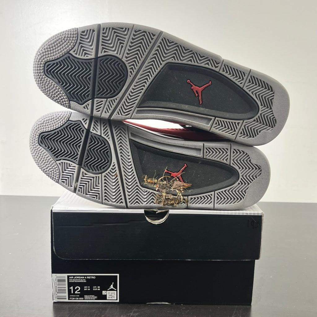 Jordan 4 Retro Toro Bravo (2026) 12 (Lightly Worn Pre-Owned)JordanFire Red/White/Black/Cement Grey - Image 5
