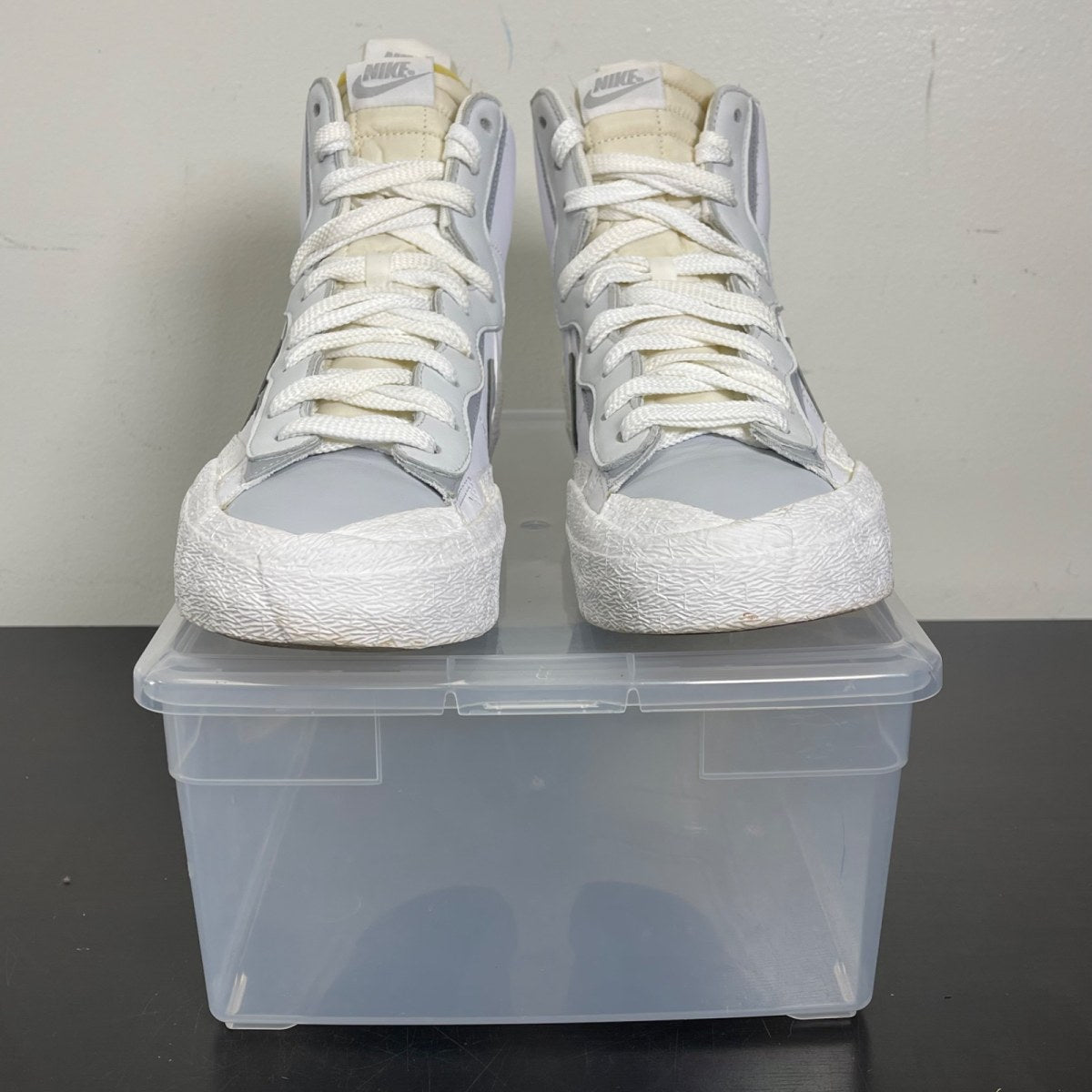 Nike Blazer Mid sacai White Grey 13 (Moderately Worn Pre-Owned)NikeSummit White/White-Wolf Grey-Black - Image 2