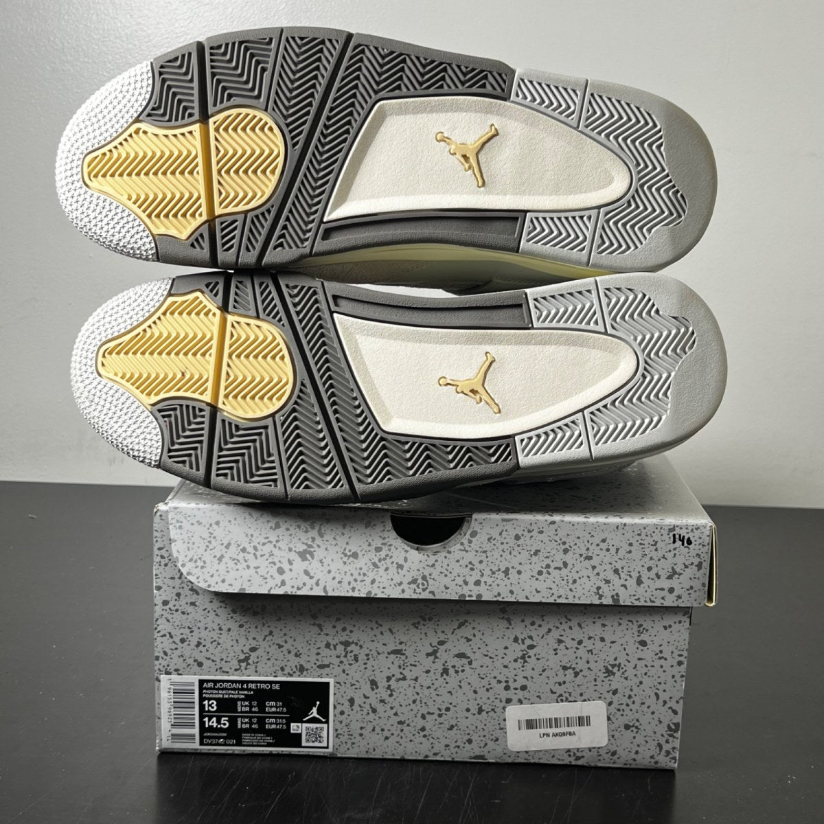 Jordan 4 Retro SE Craft Photon Dust 13 (Lightly Worn Pre-Owned)JordanPhoton Dust/Pale Vanilla/Off White/Grey Fog/Flat Pewter/Sail - Image 6