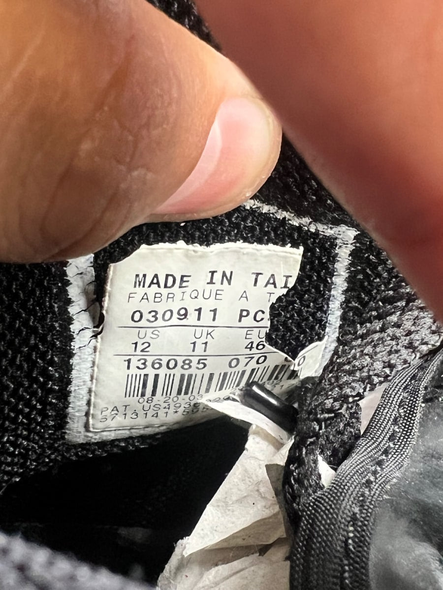 Jordan 1 Retro Black Metallic Gold (2003) 12 (Heavily Worn Pre-Owned) - Image 7