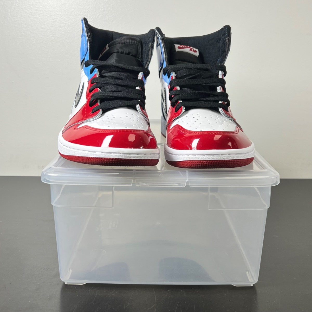 Jordan 1 Retro High Fearless UNC Chicago 10 (Lightly Worn Pre-Owned)JordanWhite/University Blue-Varsity Red-Black - Image 2