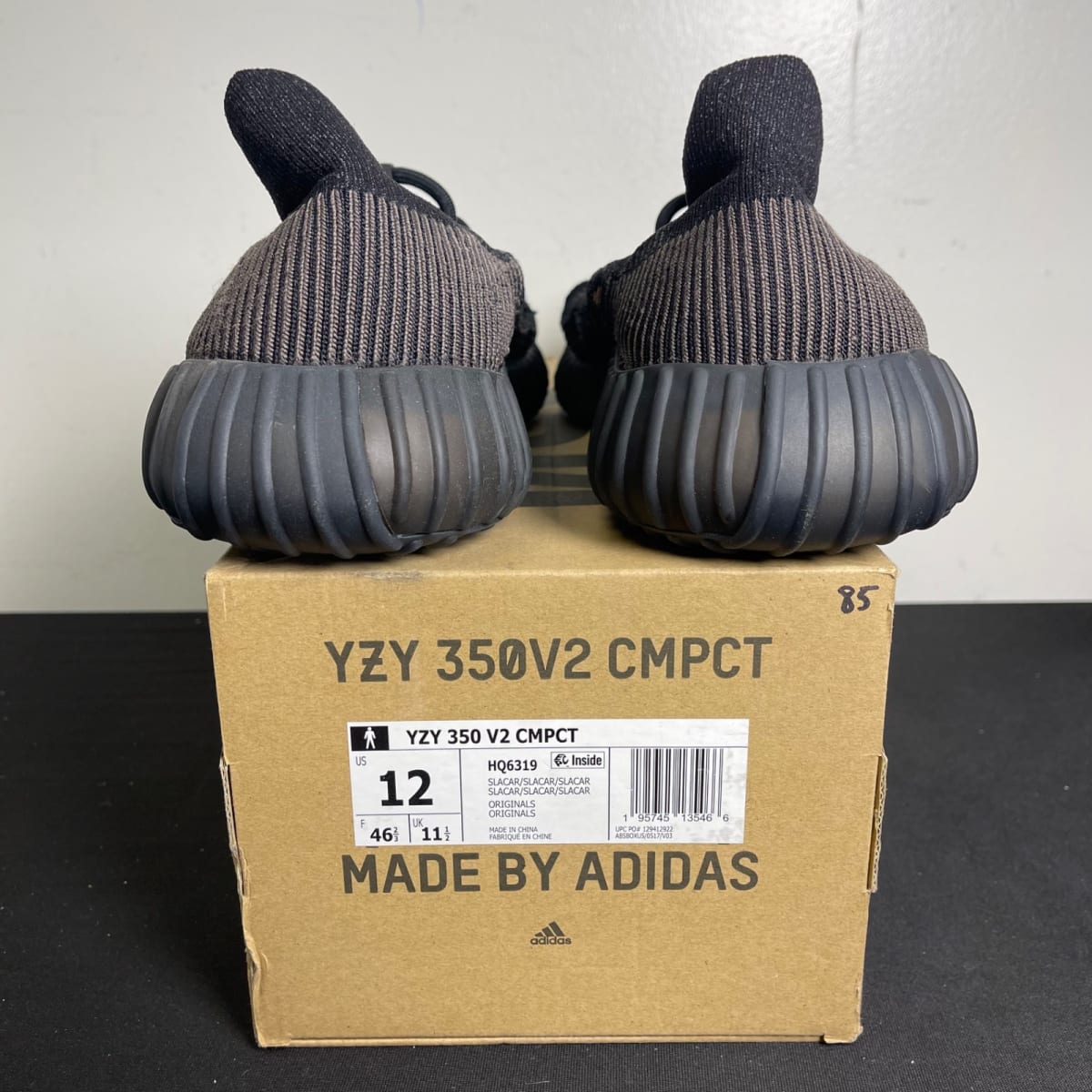 adidas Yeezy 350 V2 CMPCT Slate Carbon (Size 12) - aux