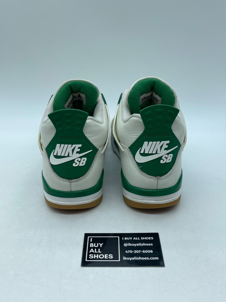 Jordan 4 Retro SB Pine Green 8 (Moderately Worn Pre-Owned) - Image 3