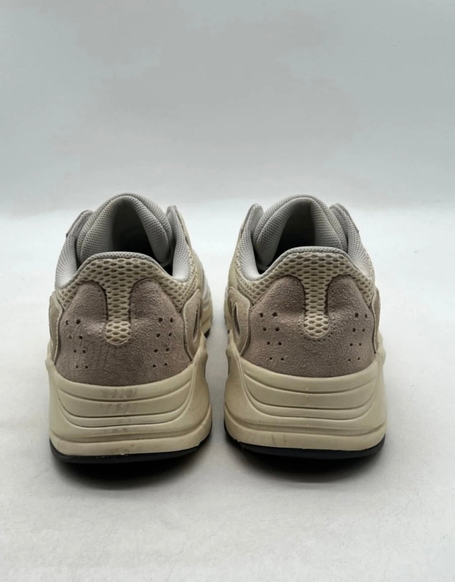 adidas Yeezy Boost 700 Analog 14 (Moderately Worn Pre-Owned)adidasAnalog/Analog/Analog - Image 3