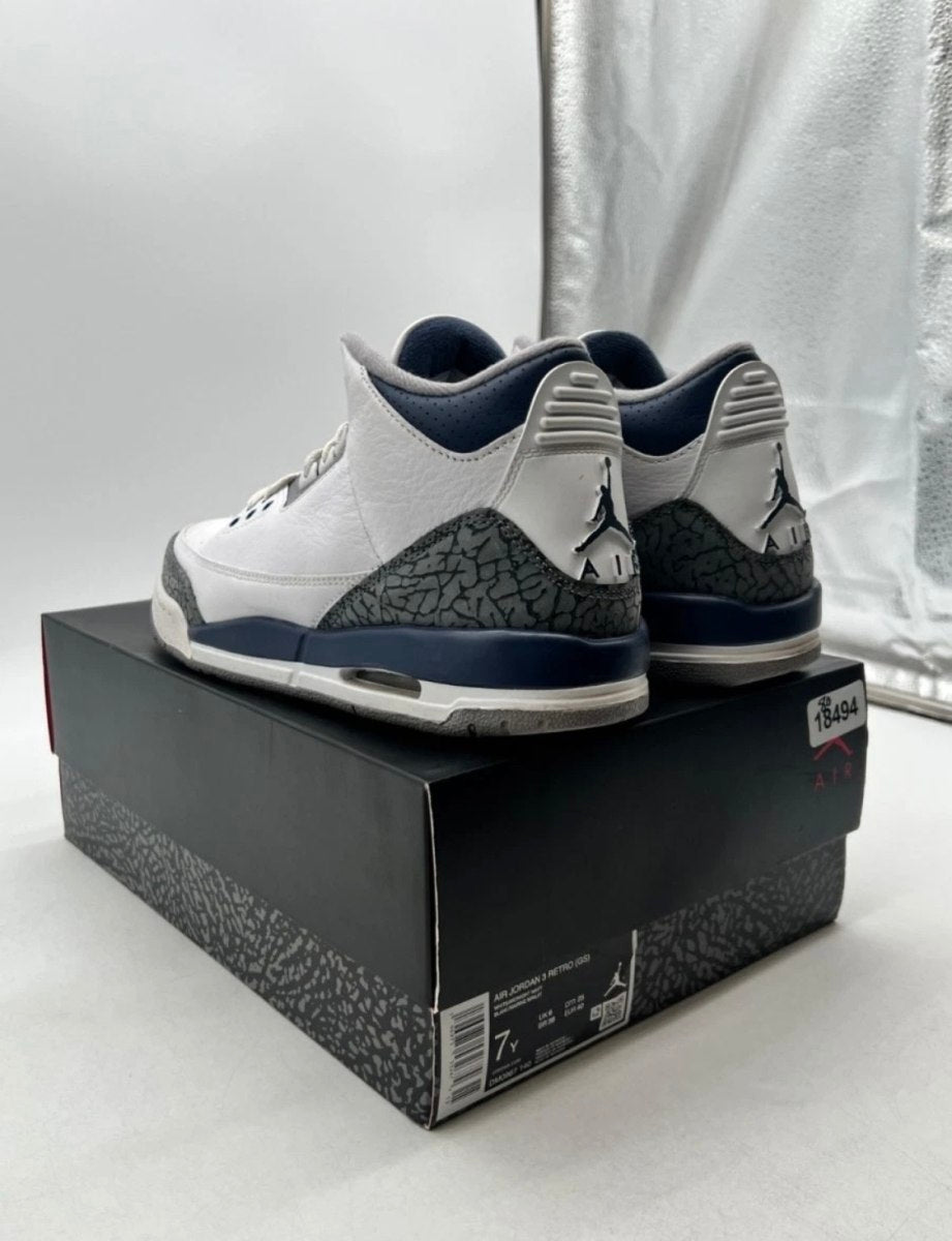 Jordan 3 Retro Midnight Navy (GS) 7Y (Moderately Worn Pre-Owned)JordanWhite/Midnight Navy/Cement Grey/Black - Image 6