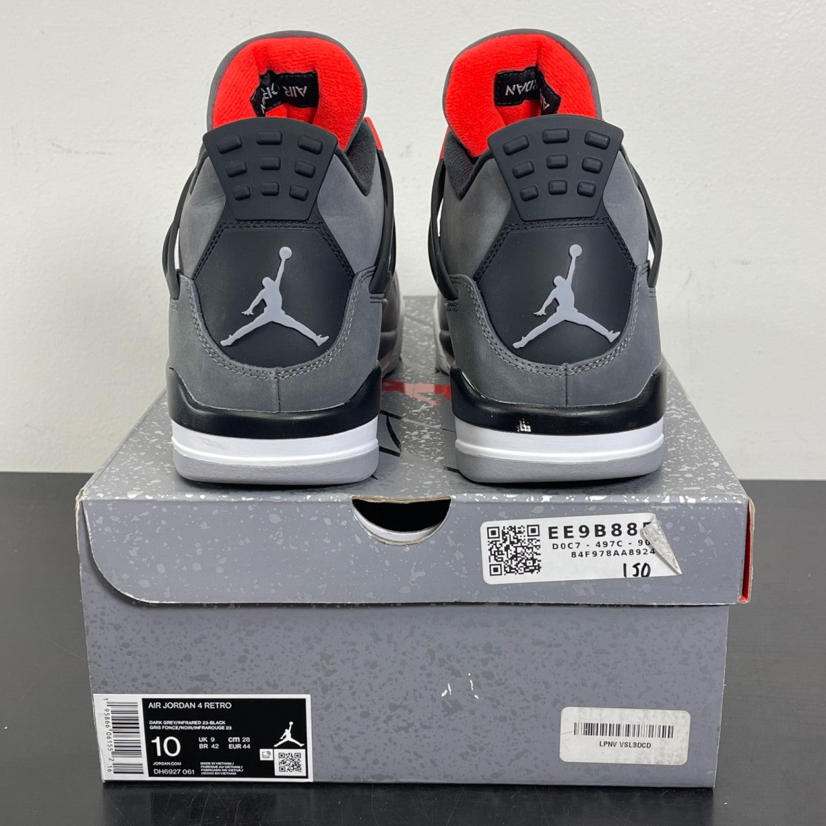 Jordan 4 Retro Infrared 10 (Moderately Worn Pre-Owned)JordanDark Grey/Infrared 23-Black-Cement Grey - Image 4