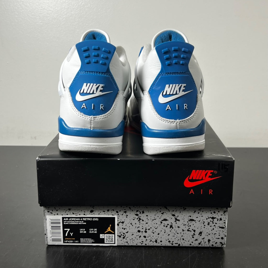 Jordan 4 Retro Military Blue (2024) (GS) 7Y (Lightly Worn Pre-Owned)JordanOff-White/Military Blue/Neutral Grey - Image 5