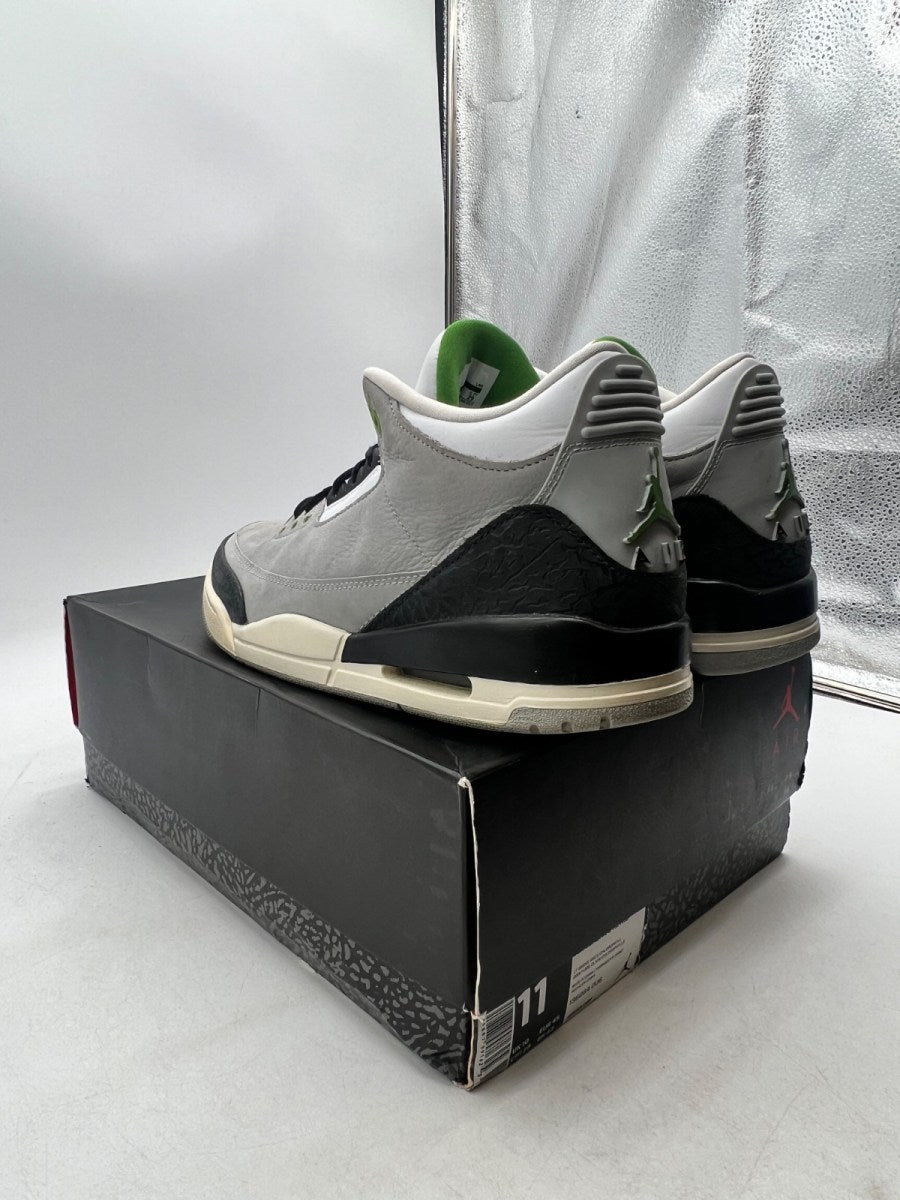 Jordan 3 Retro Chlorophyll 11 (Heavily Worn Pre-Owned)JordanLight Smoke Grey/Chlorophyll-Black-White - Image 6