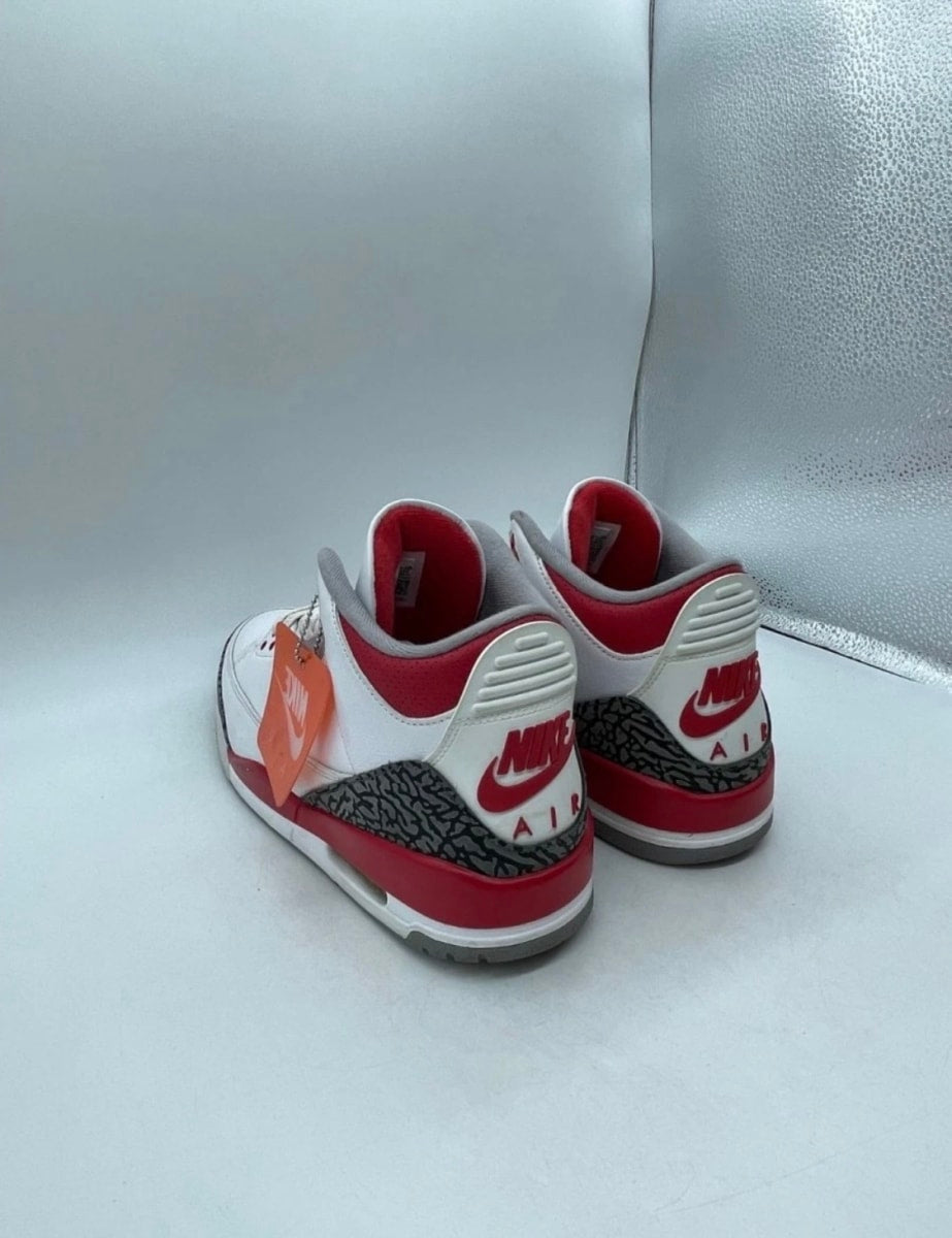 Jordan 3 Retro Fire Red (2022) 12 (Moderately Worn Pre-Owned)JordanWhite/Fire Red/Cement Grey/Black - Image 4