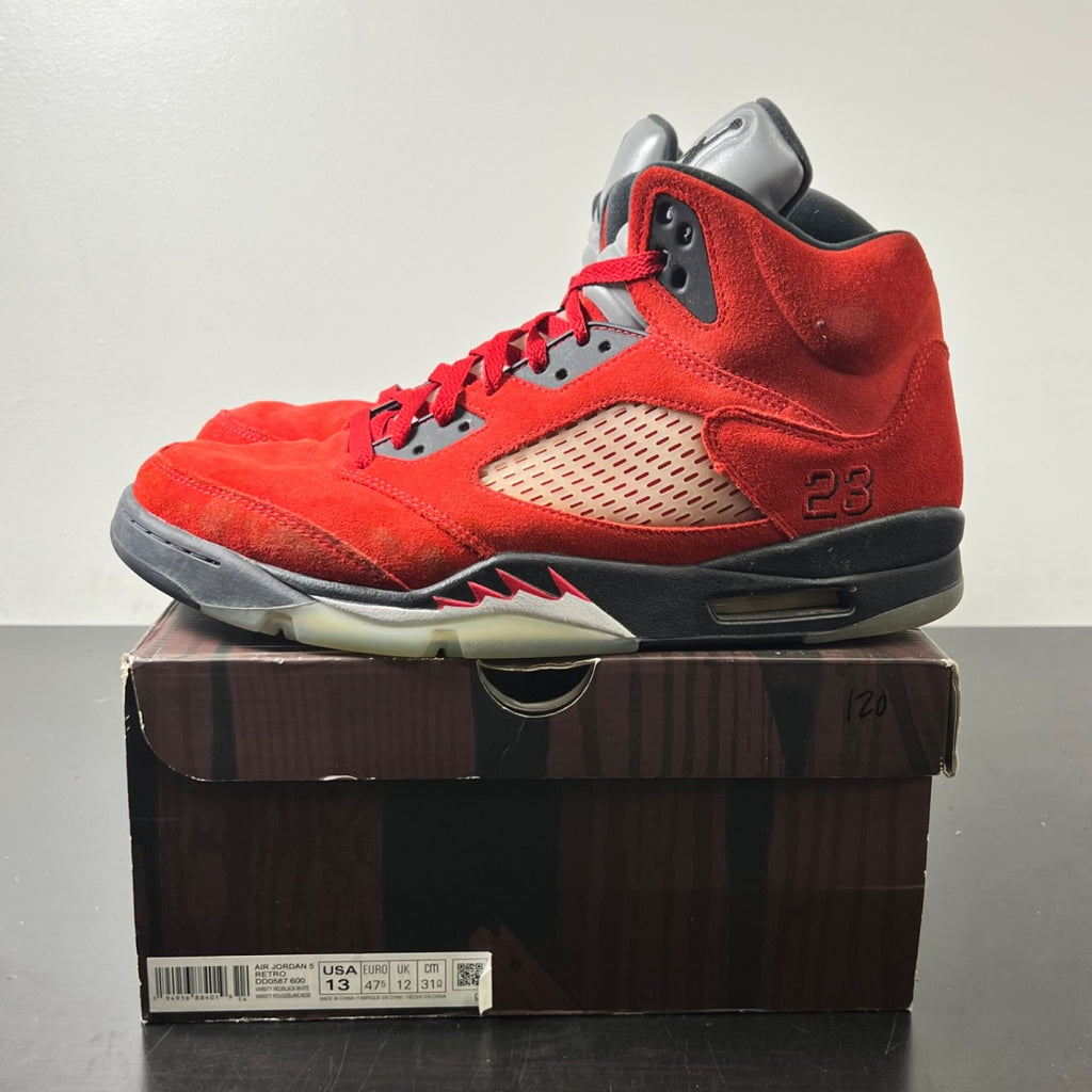 Jordan 5 Retro Raging Bull Red (2021) 13 (Heavily Worn Pre-Owned)JordanVarsity Red/Black-White - Image 3