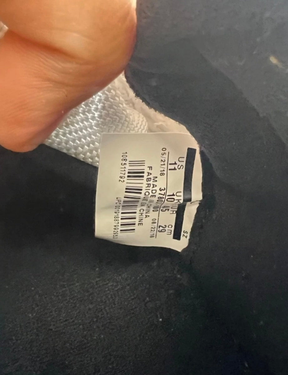 Jordan 11 Retro Concord (2018) 11 (Heavily Worn Pre-Owned)JordanWhite/Black-Concord - Image 8