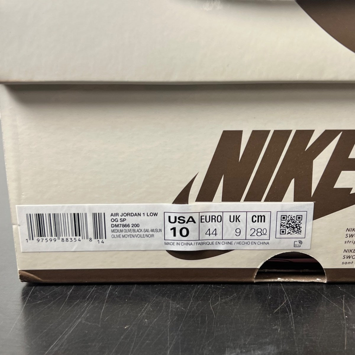 Jordan 1 Retro Low OG SP Travis Scott Medium Olive 10 (Lightly Worn Pre-Owned)JordanMedium Olive/Black/Sail/Muslin - Image 4