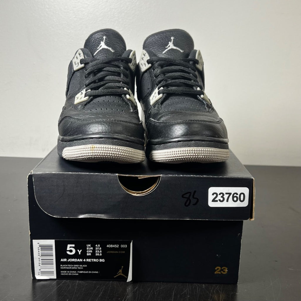 Jordan 4 Retro Oreo (2015) (GS) 5Y (Moderately Worn Pre-Owned)JordanBlack/Tech Grey-White - Image 2