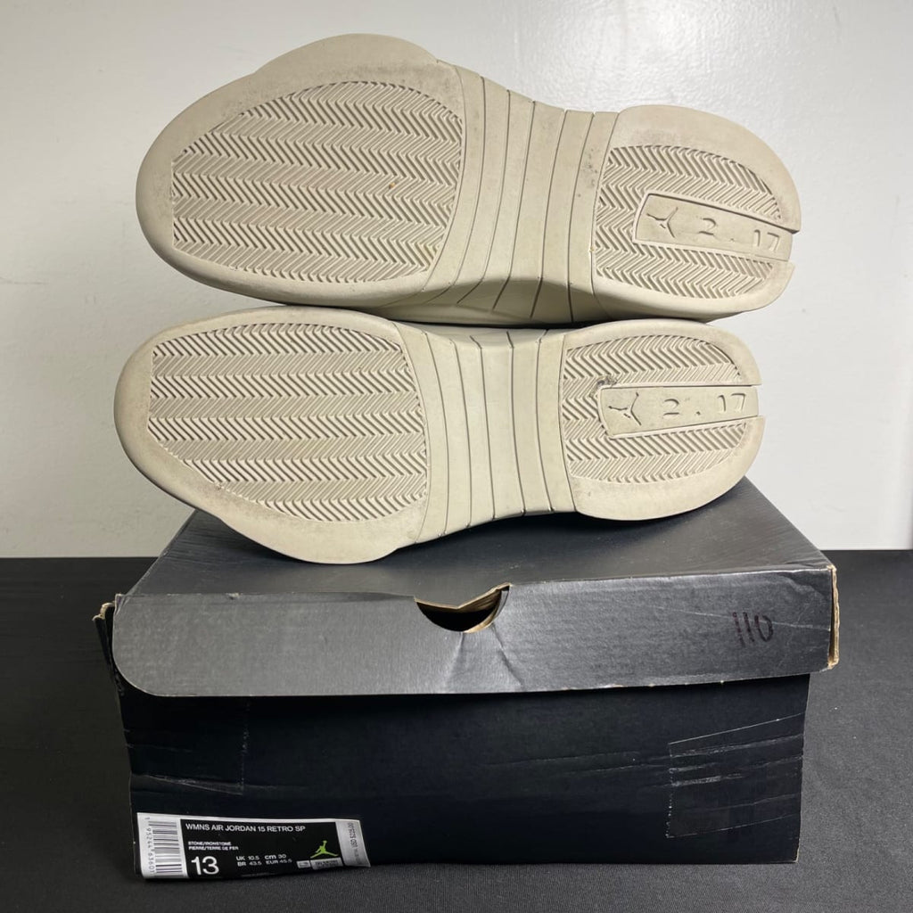 Jordan 15 Retro Billie Eilish (Women's) (Size 13W) - aux