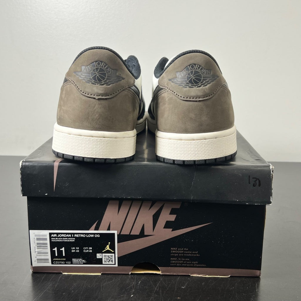 Jordan 1 Retro Low OG Mocha 11 (Lightly Worn Pre-Owned)JordanWhite/Black-Dark Mocha - Image 5