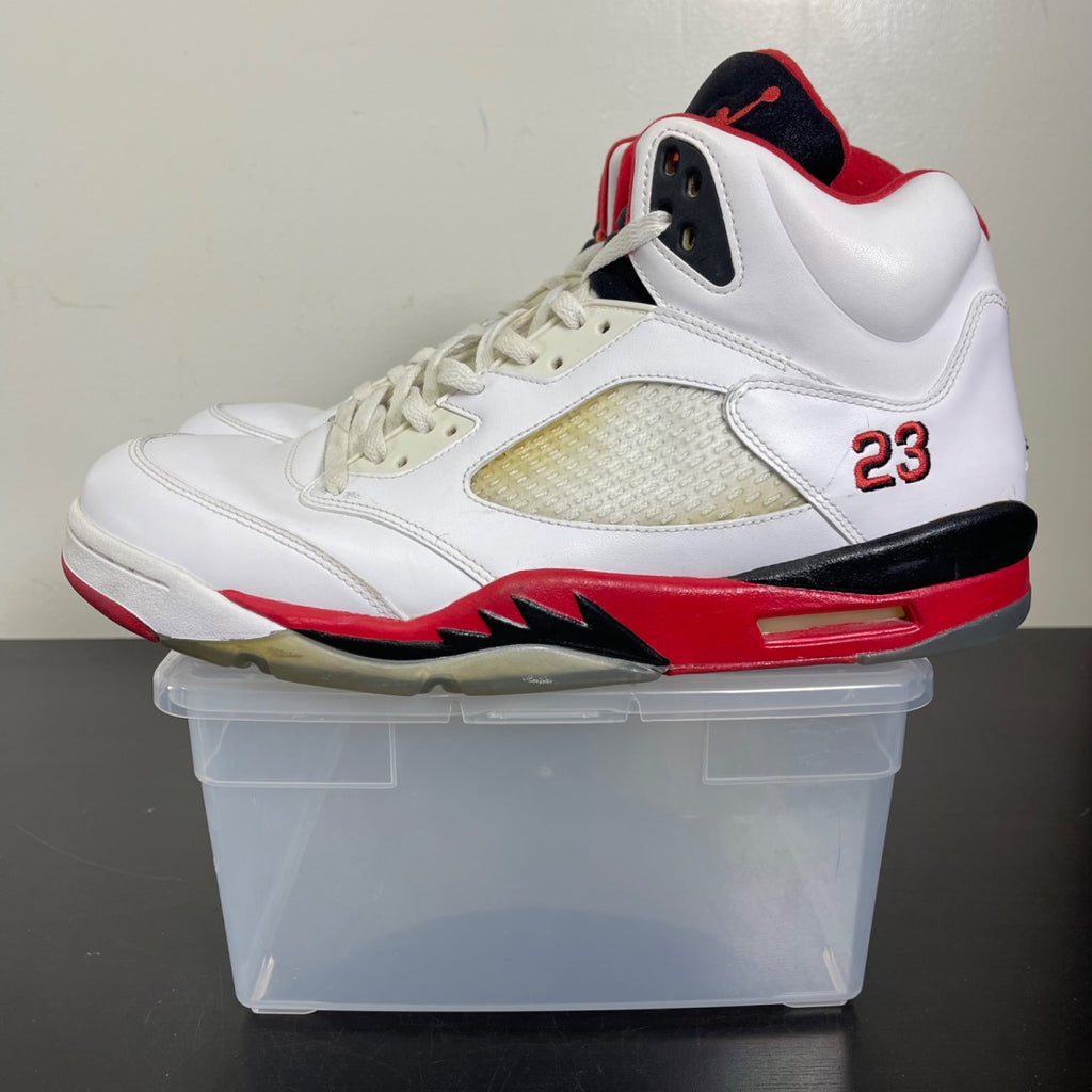 Jordan 5 Retro Fire Red Black Tongue (2013) 13 (Moderately Worn Pre-Owned)JordanWhite/Fire Red-Black - Image 3