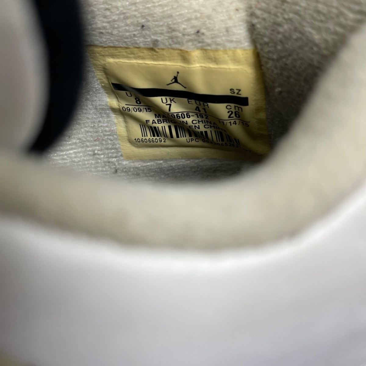 Jordan 4 Retro White Cement (2016) 8 (Heavily Worn Pre-Owned)JordanWhite/Fire Red-Black-Tech Grey - Image 6