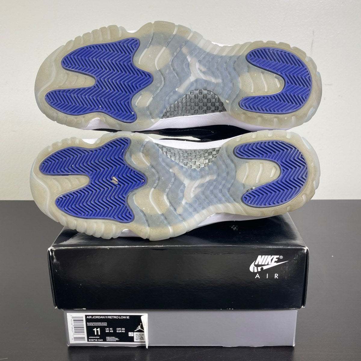 Jordan 11 Retro Low IE Space Jam 11 (Moderately Worn Pre-Owned)JordanBlack/Concord-White - Image 5