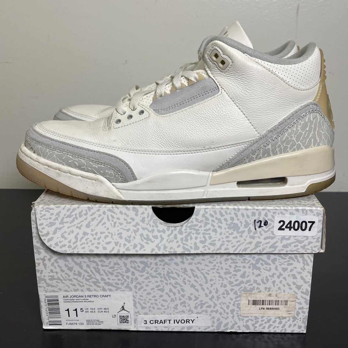 Jordan 3 Retro Craft Ivory 11.5 (Moderately Worn Pre-Owned)JordanIvory/Grey Mist/Cream - Image 3