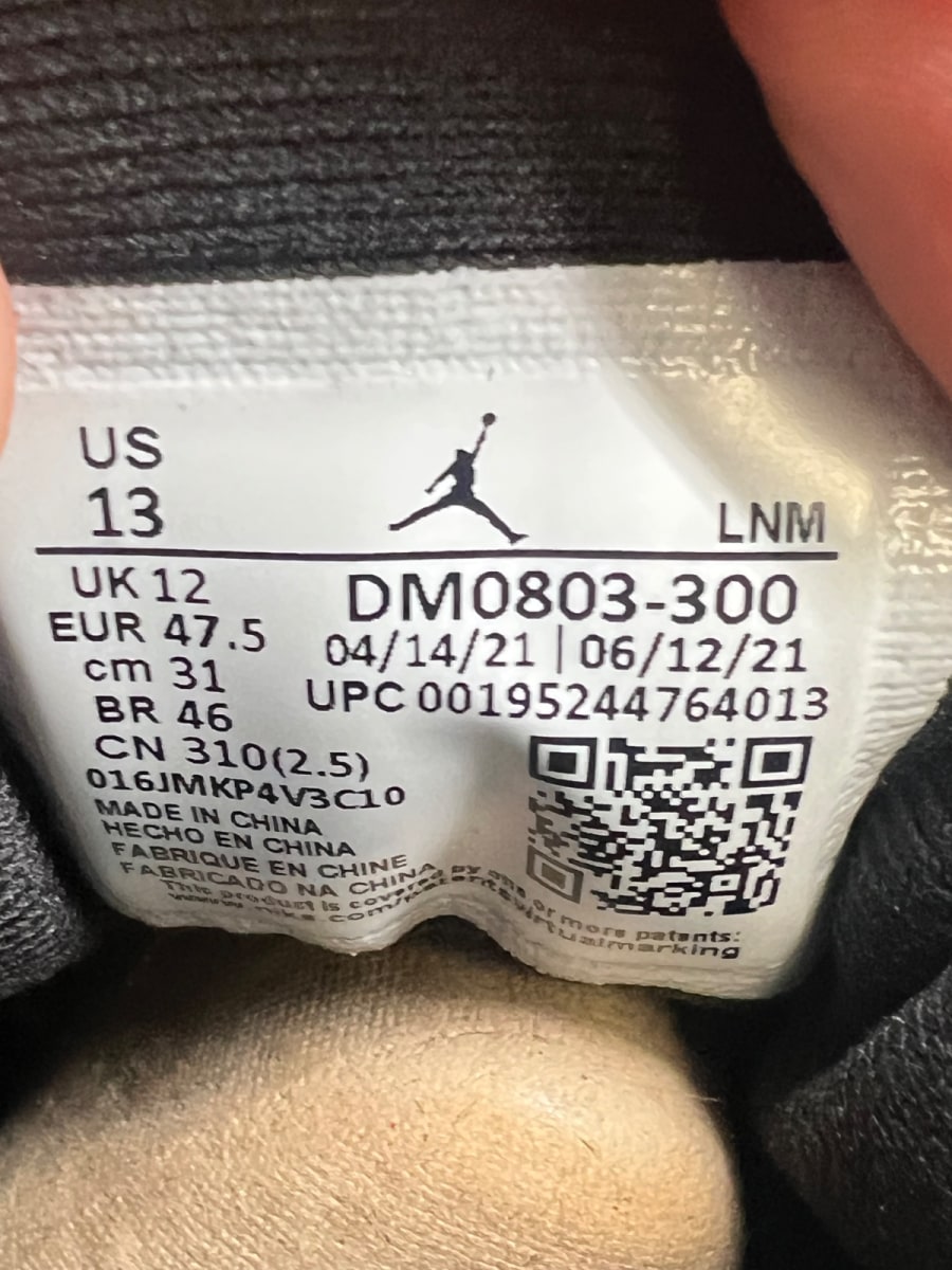 Jordan 13 Retro Low Singles' Day (2021) 13 (Moderately Worn Pre-Owned) - Image 8
