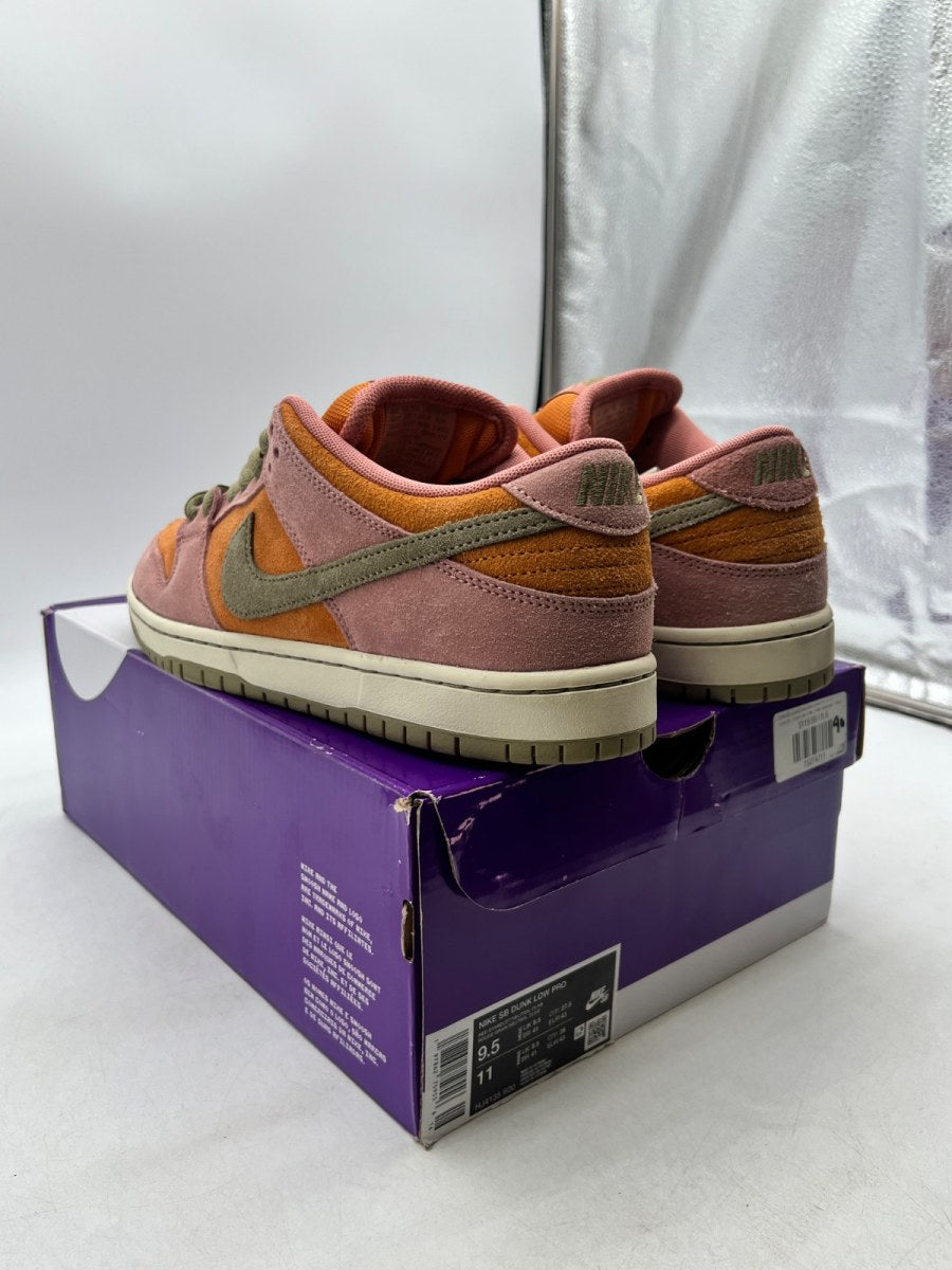 Nike SB Dunk Low Red Stardust 9.5 (Lightly Worn Pre-Owned)NikeRed Stardust/Neutral Olive-Monarch-Coconut Milk - Image 6