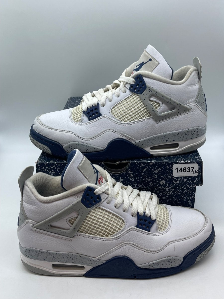 Jordan 4 Retro Midnight Navy 9.5 (Moderately Worn Pre-Owned)JordanWhite/Midnight Navy/Light Smoke Grey-Fire Red - Image 1