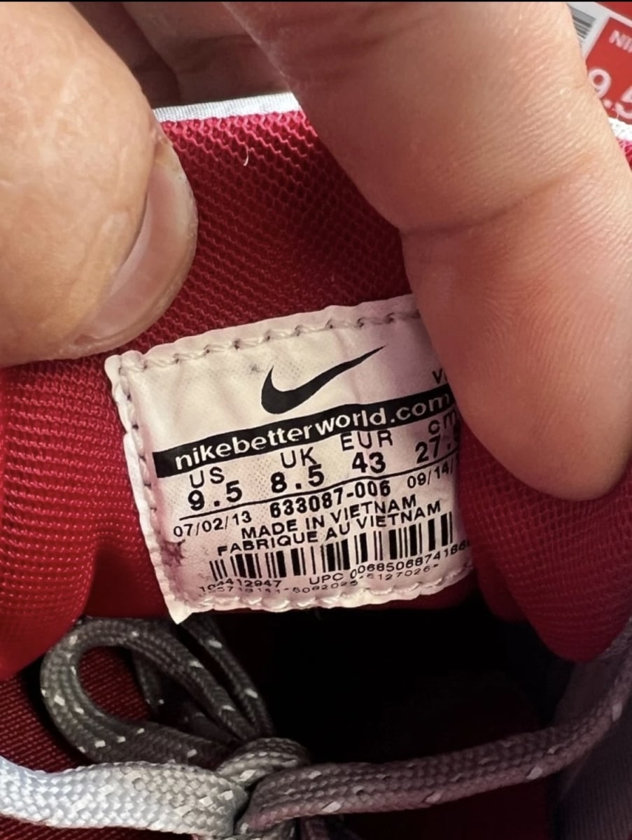 Nike Air Max 1 Hyperfuse Night Track 9.5 (Moderately Worn Pre-Owned)NikeMetallic Silver/Deep Red-Sail - Image 9