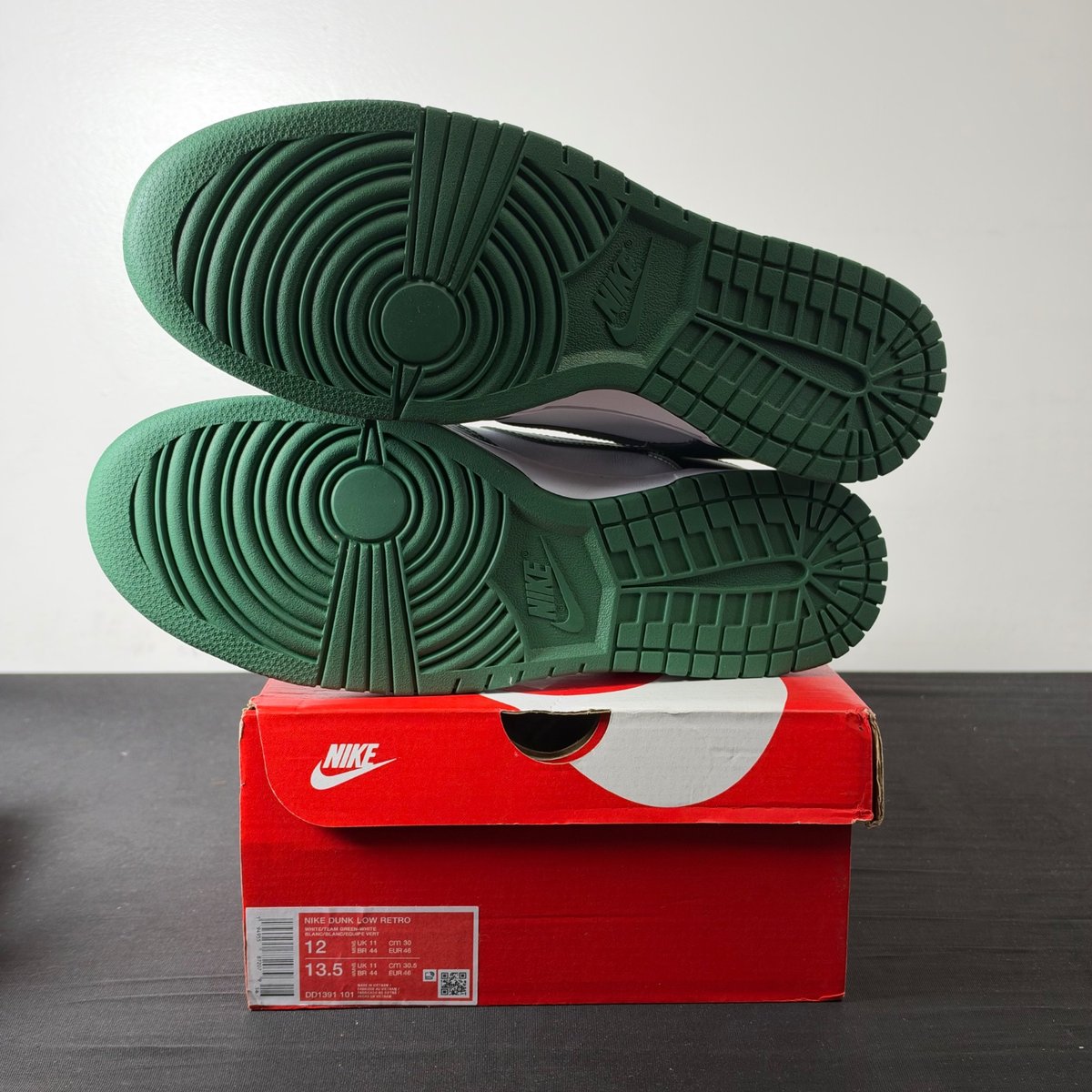 Nike Dunk Low Michigan State (Size 12) - aux