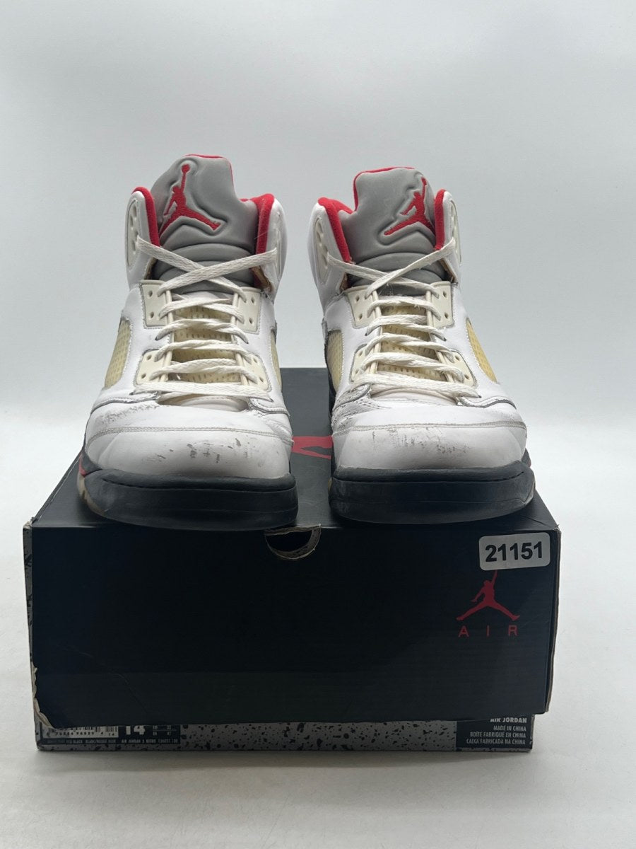 Jordan 5 Retro Fire Red (2013) 14 (Heavily Worn Pre-Owned) - Image 2