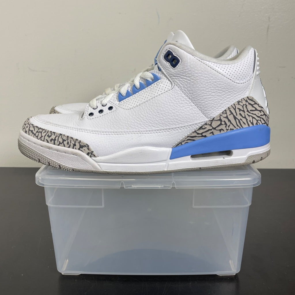 Jordan 3 Retro UNC (2020) 10 (Moderately Worn Pre-Owned)JordanWhite/Valor Blue-Tech Grey - Image 3