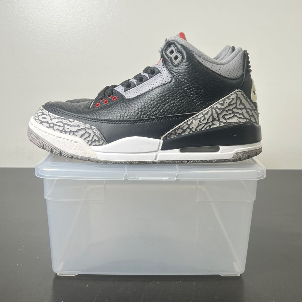 Jordan 3 Retro Black Cement (2018) 7 (Moderately Worn Pre-Owned)JordanBlack/Fire Red-Cement Grey-White - Image 3