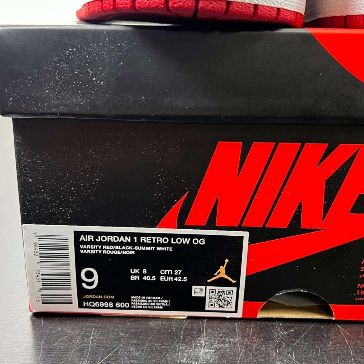 Jordan 1 Retro Low OG Chicago (2025) 9 (Lightly Worn Pre-Owned)JordanVarsity Red/Black/Summit White - Image 5