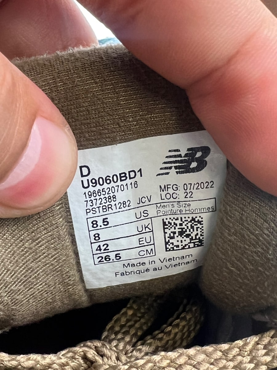 New Balance 9060 Bodega Age of Discovery 8.5 (Moderately Worn Pre-Owned)New BalanceBlue/Sea Salt/Beige - Image 6
