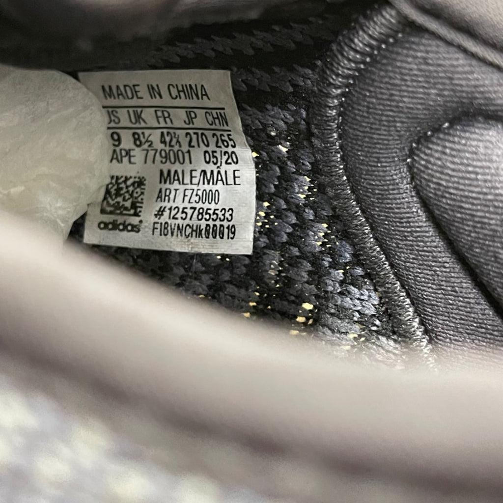 adidas Yeezy Boost 350 V2 Carbon 9 (Moderately Worn Pre-Owned)adidasCarbon/Carbon/Carbon - Image 6
