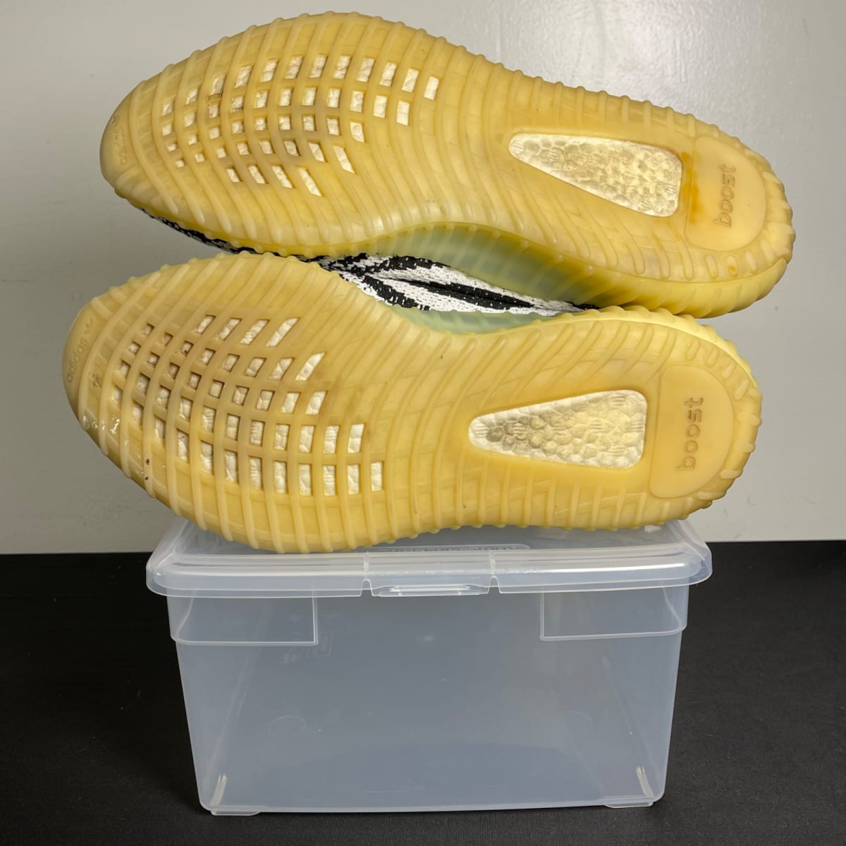 adidas Yeezy Boost 350 V2 Zebra (Size 11.5) - aux