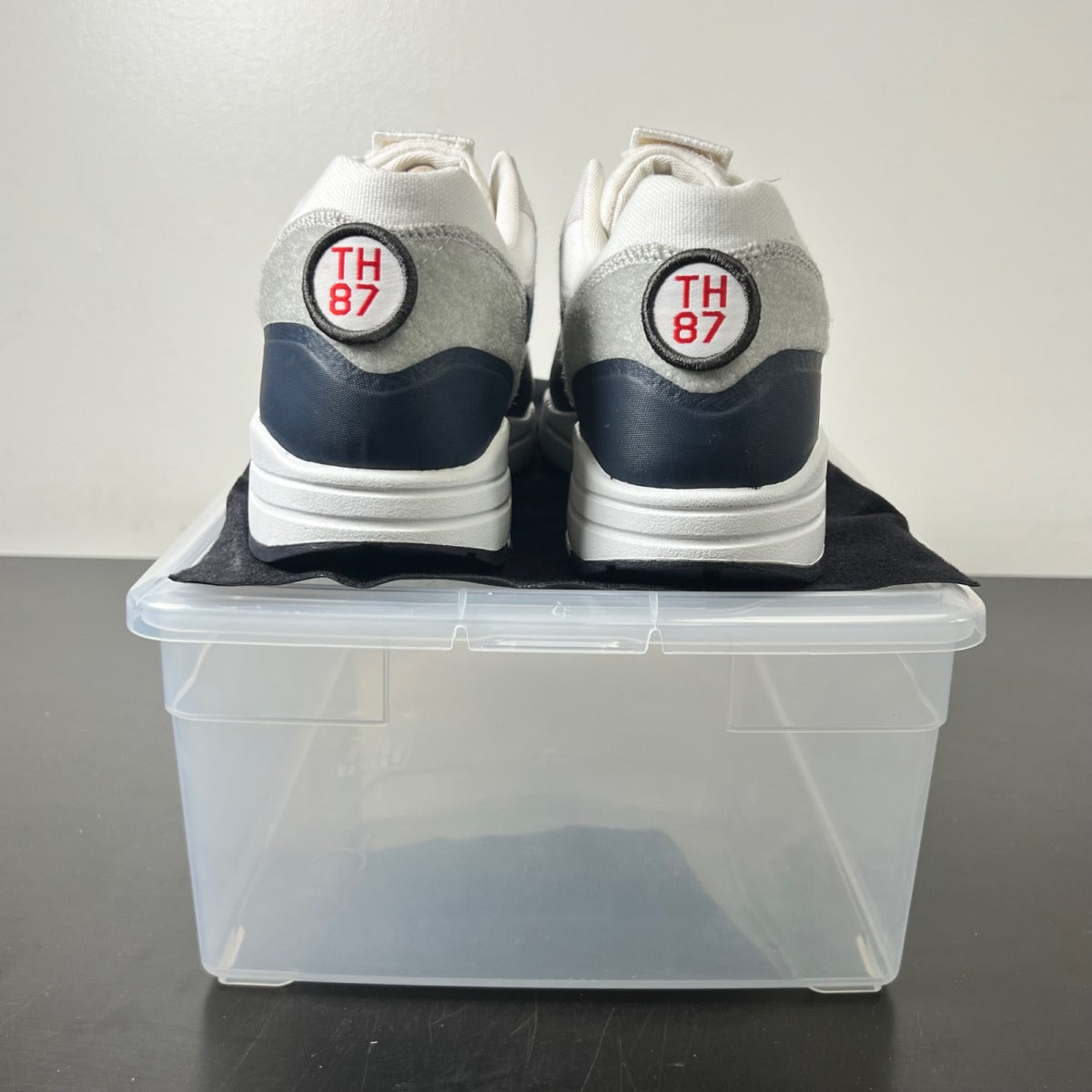 Nike Air Max 1 Patch Paris 10 (Lightly Worn Pre-Owned)NikeWhite/University Red-Obsidian - Image 4